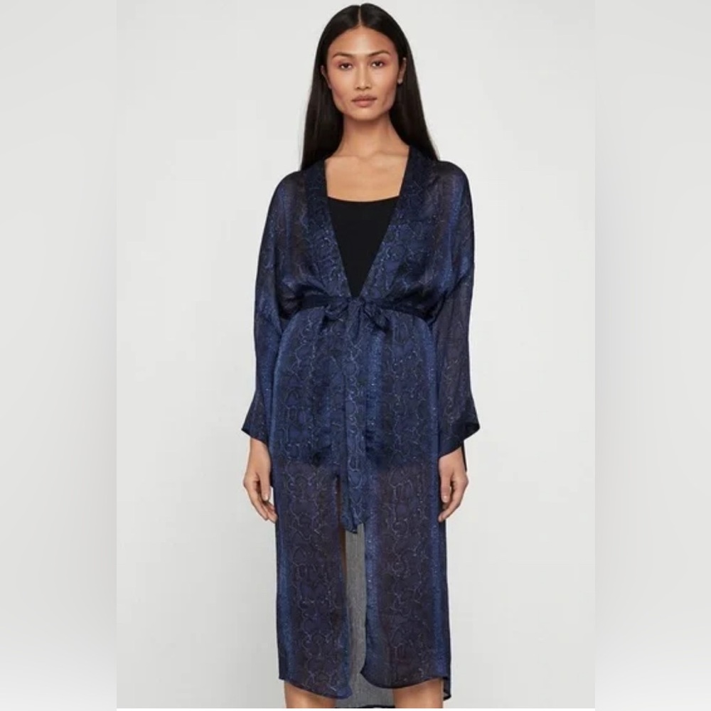 BCBGMaxAzria Blue Lace Robe - Picture 4 of 5